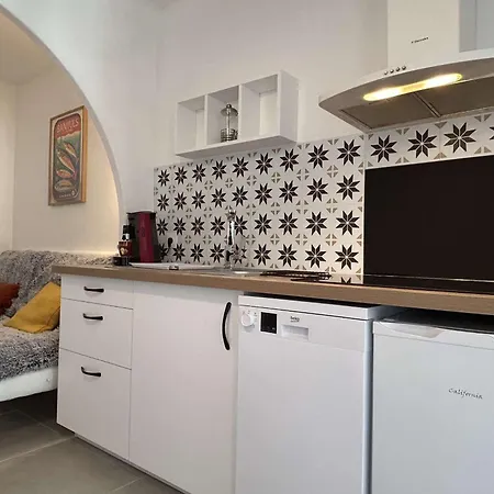 Apartman 2 Pieces Moderne Avec Patio A - Fr-1-225c-166